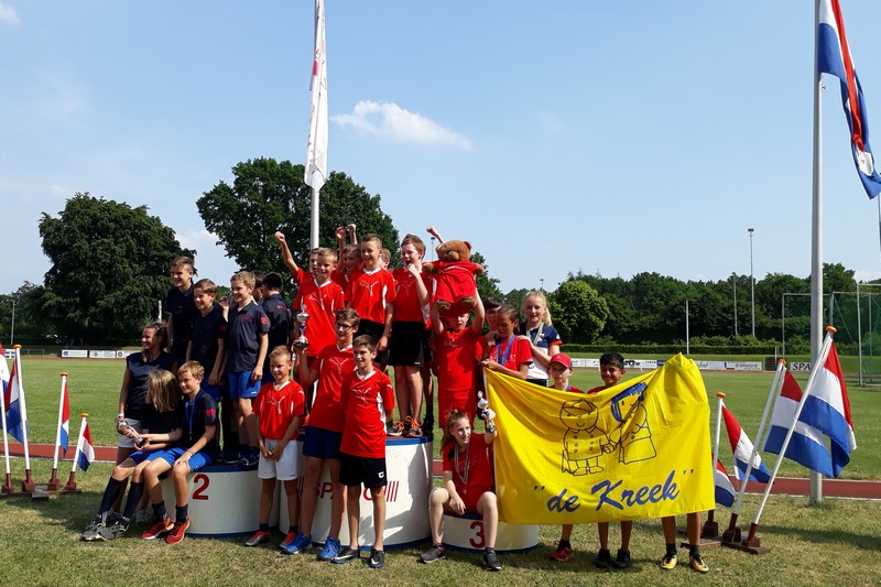n_Prijsuitreiking atletiek jongensteams 1.jpg
